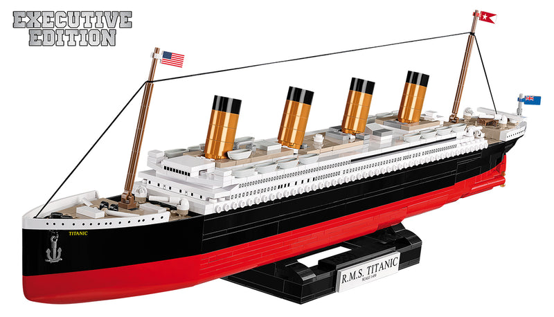 RMS Titanic 1:450 Scale, 960 Piece Block Kit Completed Example