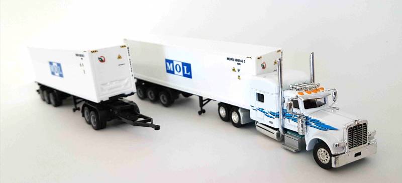 Promotex Peterbilt 389 A-Train w/ 40' MOL Containers 1/87 (HO) Scale Model