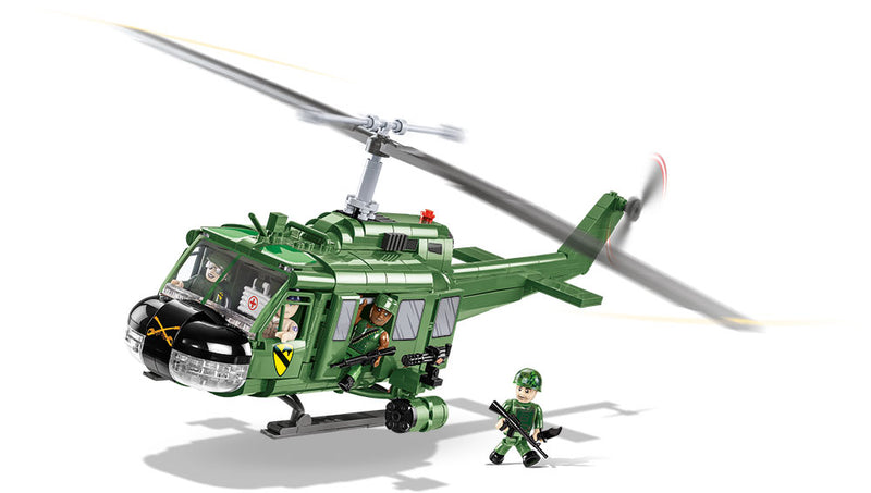 Bell UH-1 Iroquois “Huey” Helicopter, Executive Edition 756 Piece Block Kit In Flight