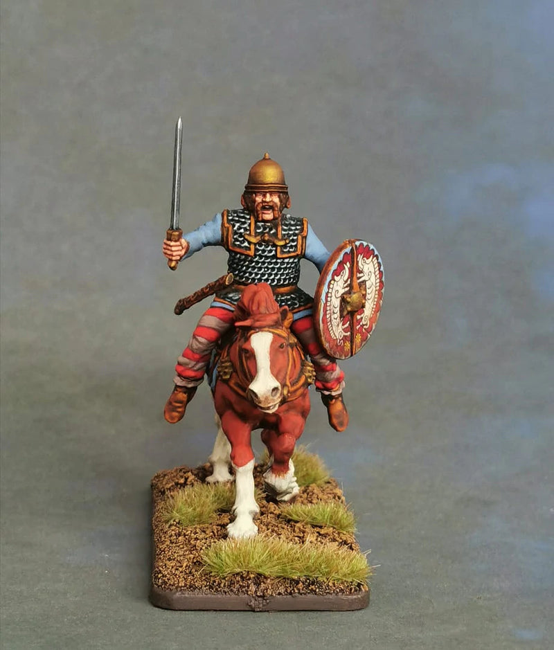 Ancient Gallic Cavalry 28 mm Scale Model Plastic Figures Swordsman Front View