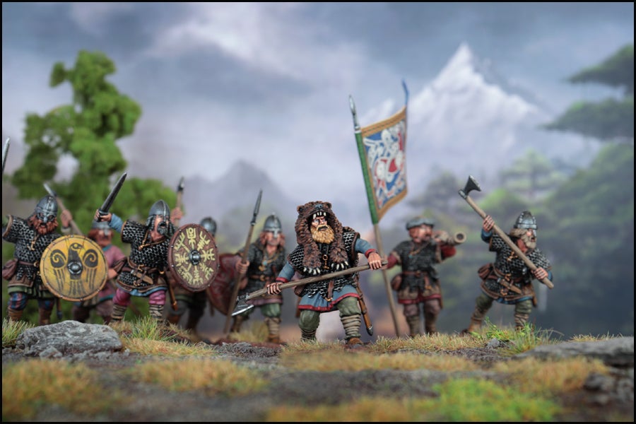 Vikings, 28 mm Scale Model Plastic Figures Painted Close Up