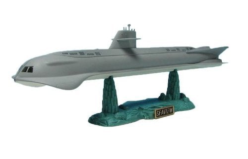 Voyage To The Bottom Of The Sea: Seaview 1:350 Scale Model Kit By Moebius Models