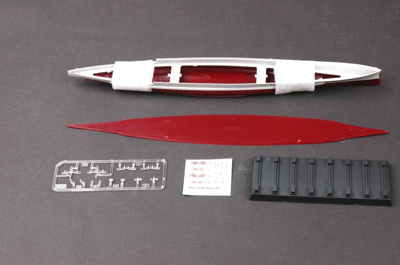 HMS Renown Battlecruiser 1945, 1:700 Scale Model Kit Hulls & Stand