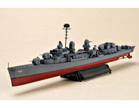 USS The Sullivans DD-537 1:700 Scale Model Kit