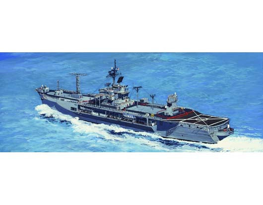 USS Mount Whitney LLC-20 1997 1:700 Scale Model Kit