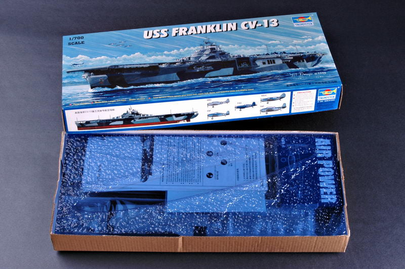 USS Franklin Aircraft Carrier CV-13 1944,1:700 Scale Model Kit