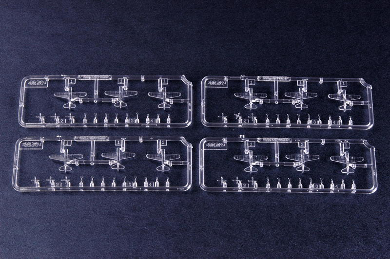 USS Franklin Aircraft Carrier CV-13 1944,1:700 Scale Model Kit SB2C Frames