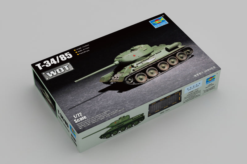 T-34 / 85 Soviet Medium Tank ,1:72 Scale Model Kit Box