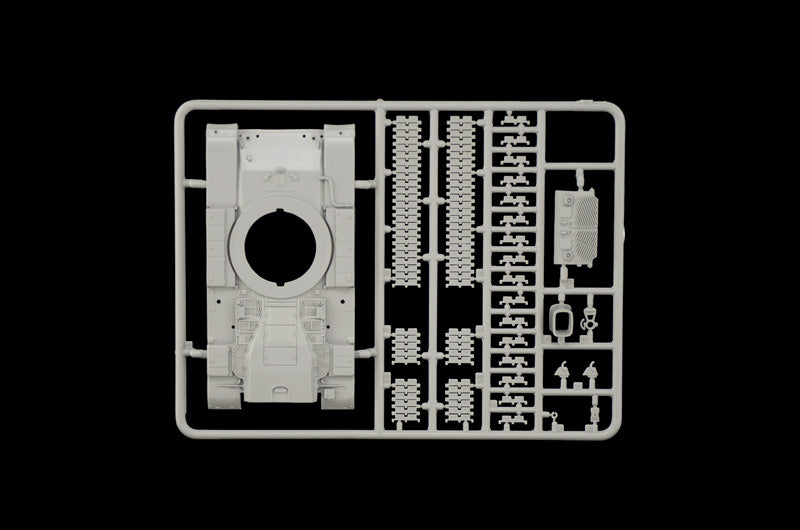 Magach 6 Tank 1/72 Scale Plastic Model Kit Frame