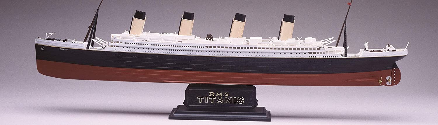 REVELL 05727 R.M.S. Titanic Set SHIP SCALE 1/700 NEW EUR 36,14 REVELL 05727 R.M.S. Titanic Set SHIP SCALE 1/700 NEW EUR 36,14