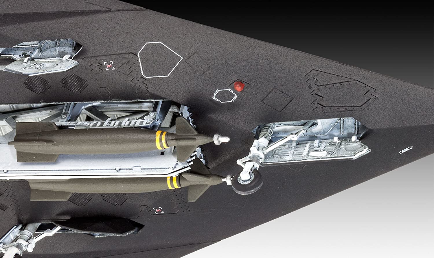 Lockheed Martin F-117A Nighthawk 1/72 Scale Model Kit