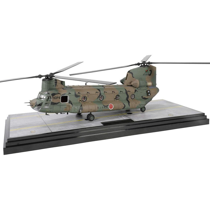 Boeing CH-47J JSDF 105th Aviation Squadron 1:72 Scale Model On Display Base