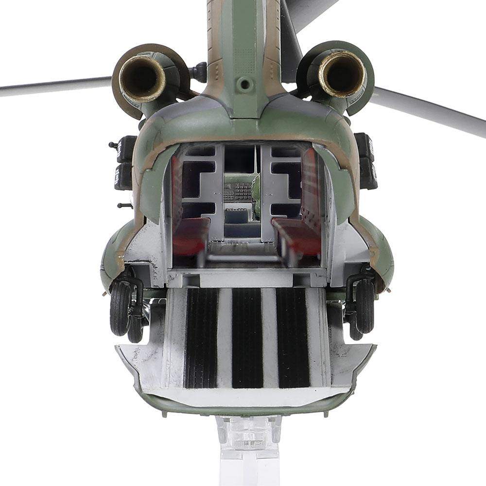 Boeing CH-47J JSDF 105th Aviation Squadron 1:72 Scale Model Ramp Down Interior View