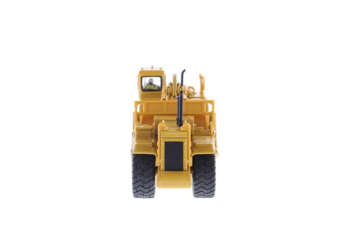 Caterpillar 627G Wheel Tractor-Scraper 1:87 (HO) Scale Model Rear View