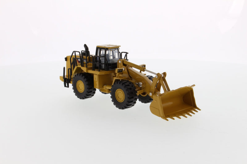 Caterpillar 988H Wheel Loader 1:64 Scale Diecast Model Right Front View