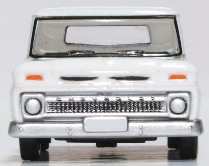 Chevrolet C10 Stepside Pickup 1965, White, 1:87 Scale Model By Oxford Diecast Front View