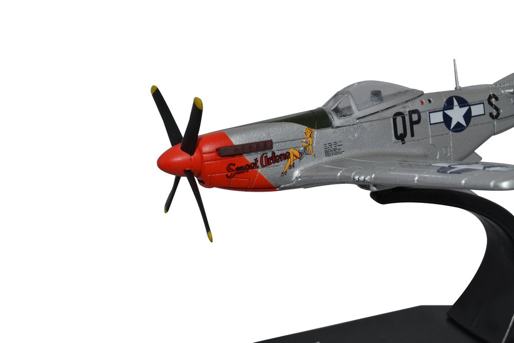 North American P-51D Mustang "Sweet Arlene" 1945 1/72 Scale Model By Oxford Diecast Nose Detail View