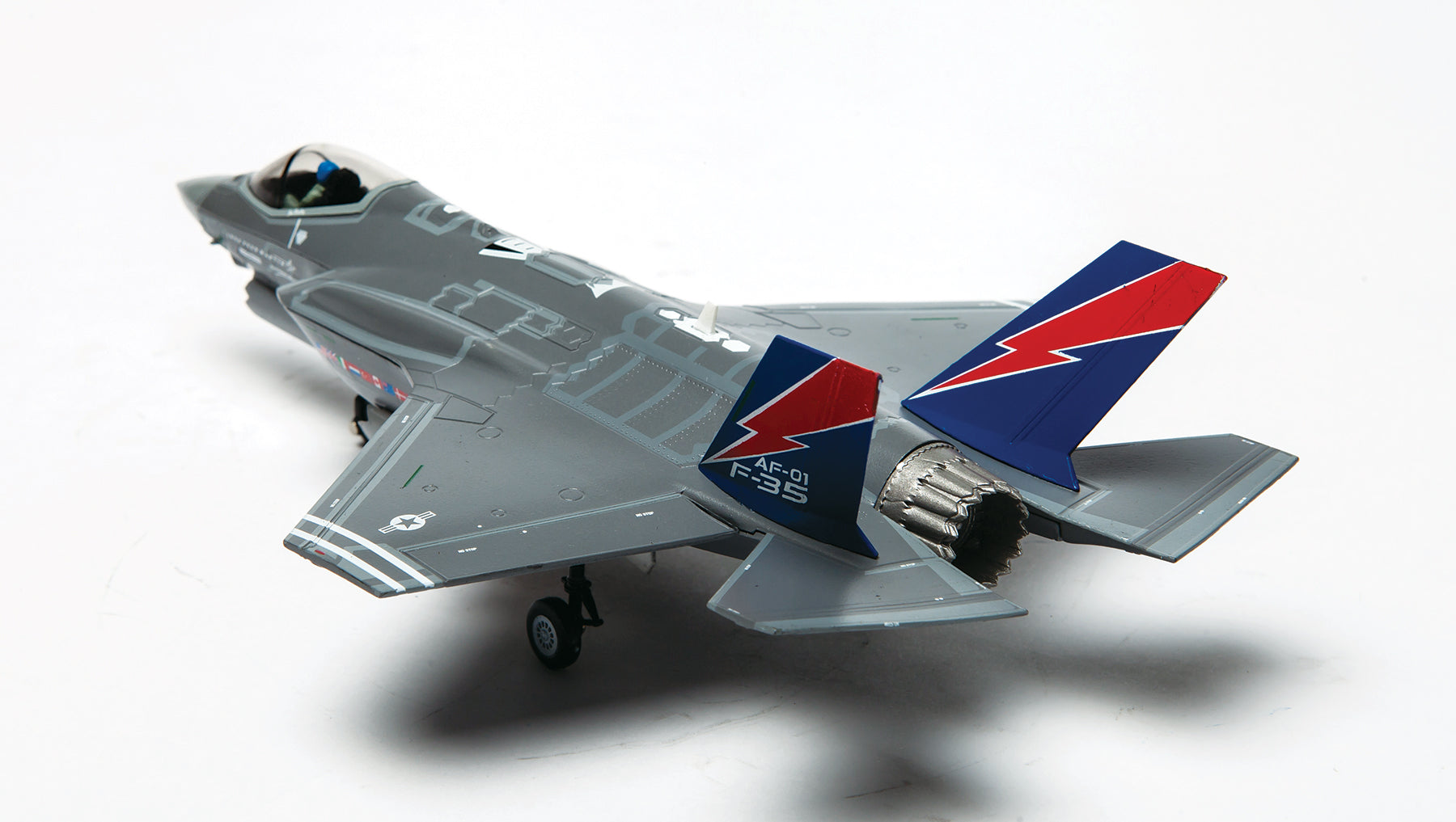 AIR FORCE1 1/72 F-35A ライトニングII エアフォースワン : NUOTIE F-35A Lightning II 1⁄72 Metal Fighter Model