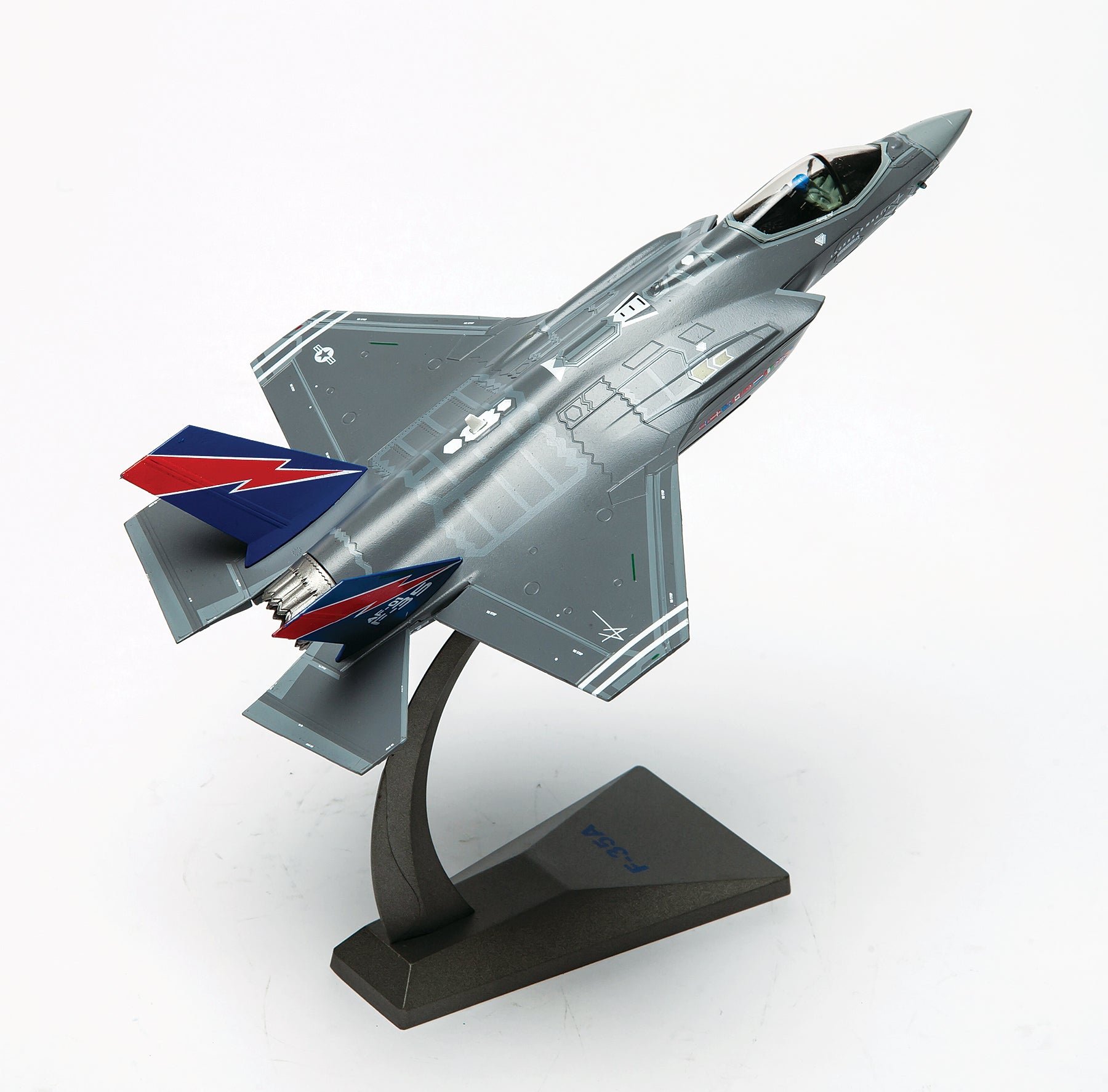 Lockheed Martin F-35A Lightening II #AF-01 Edwards AFB 1:72 Scale Diecast Model