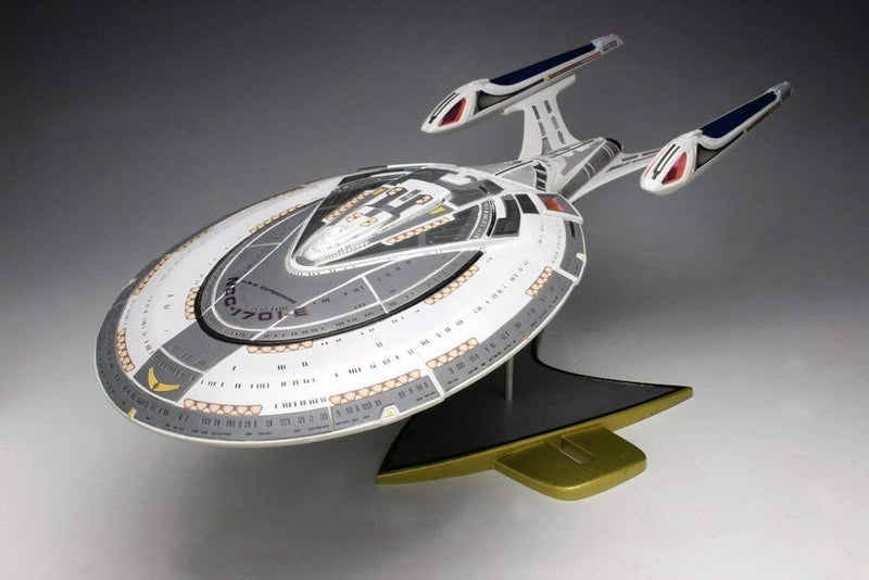AMT Star Trek USS Enterprise NCC-1701-E 1/1400 Scale Front View