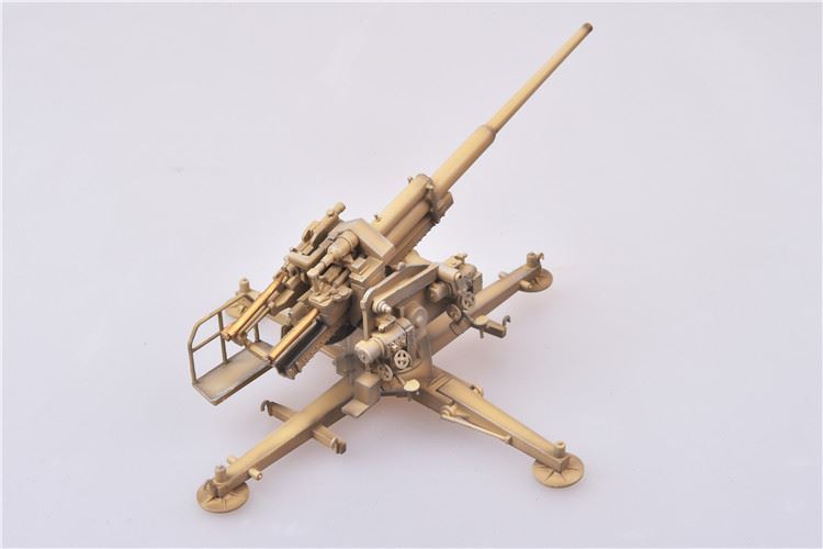 Rheinmetall-Borsig 12.8 cm Flak 40 Anti-Aircraft Gun Germany 1944 1:72 Scale Model  By Modelcollect