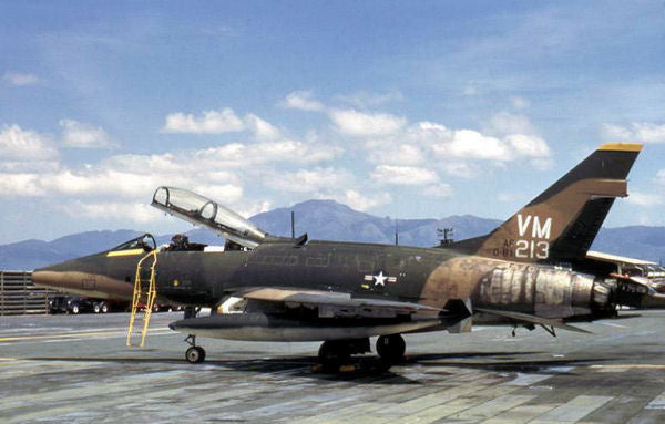 North American F-100F Super Sabre 352 TFS PhanRang 1971