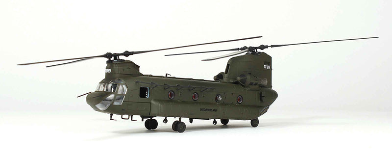 Boeing CH-47D Chinook 101st Airborne Division 2003 1:72 Scale Model By Forces of Valor
