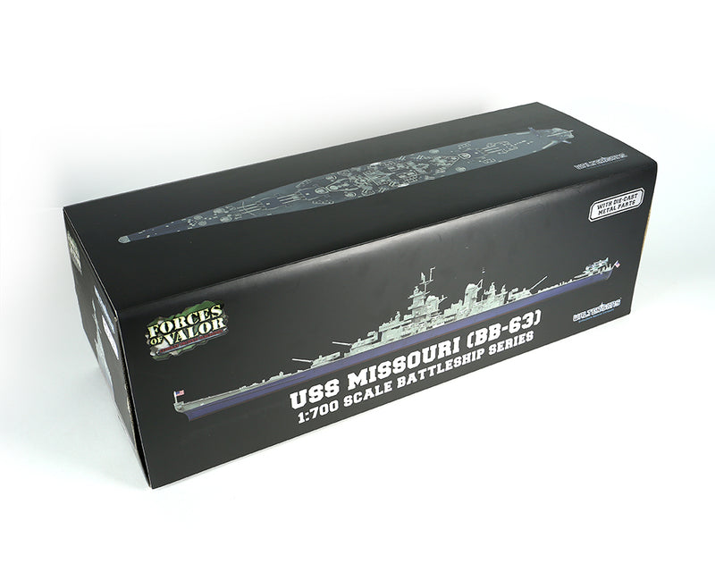 US Navy Battleship USS Missouri BB-63 1:700 Scale Model Box