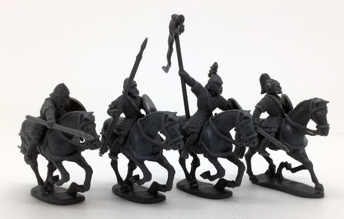 Goth Noble Cavalry, 28 mm Scale Model Plastic Figures Example With Standard Bearer