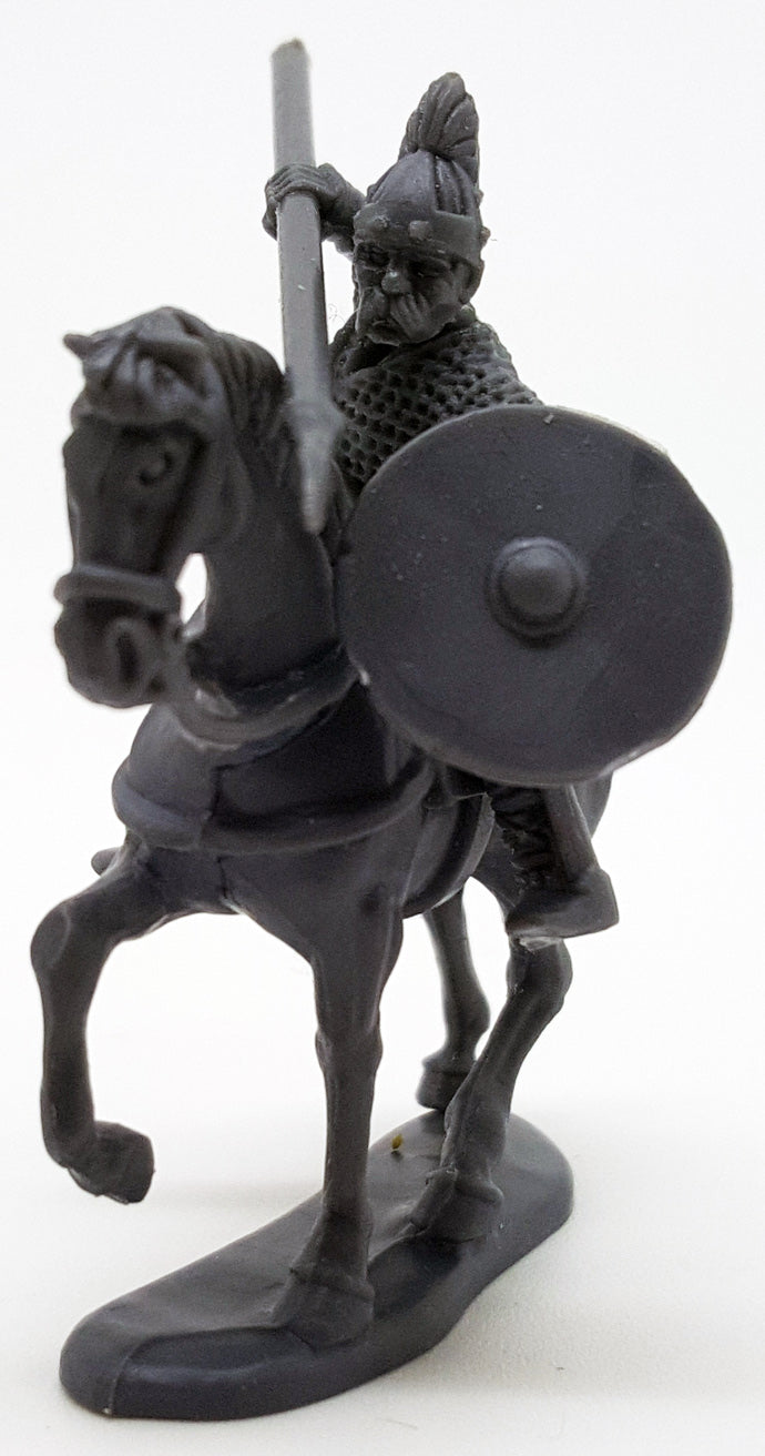 Goth Noble Cavalry, 28 mm Scale Model Plastic Figures Spearman Close Up