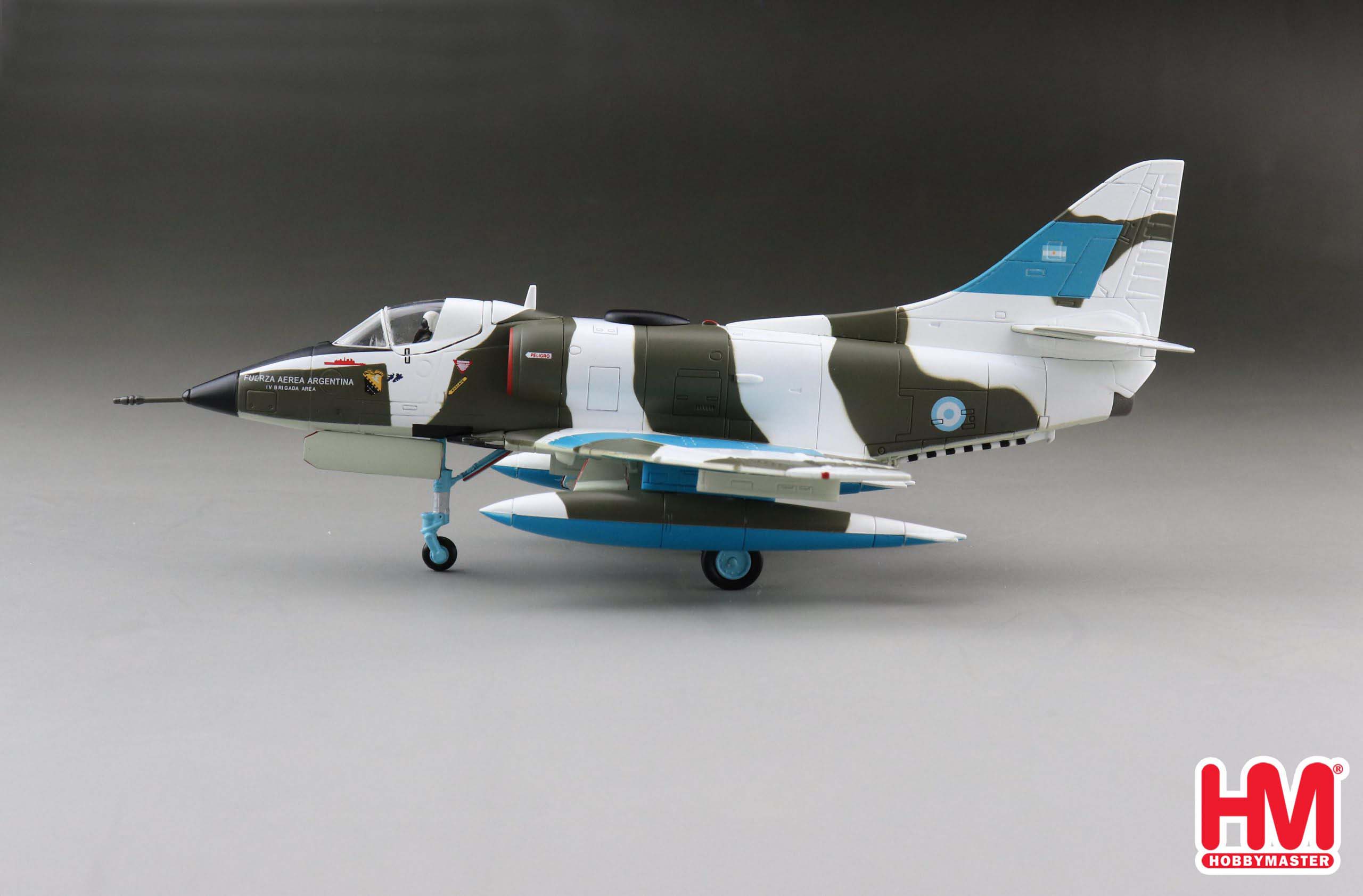 Douglas A-4C Skyhawk Argentine Air Force 1982, 1:72 Scale Diecast Model Left Side View