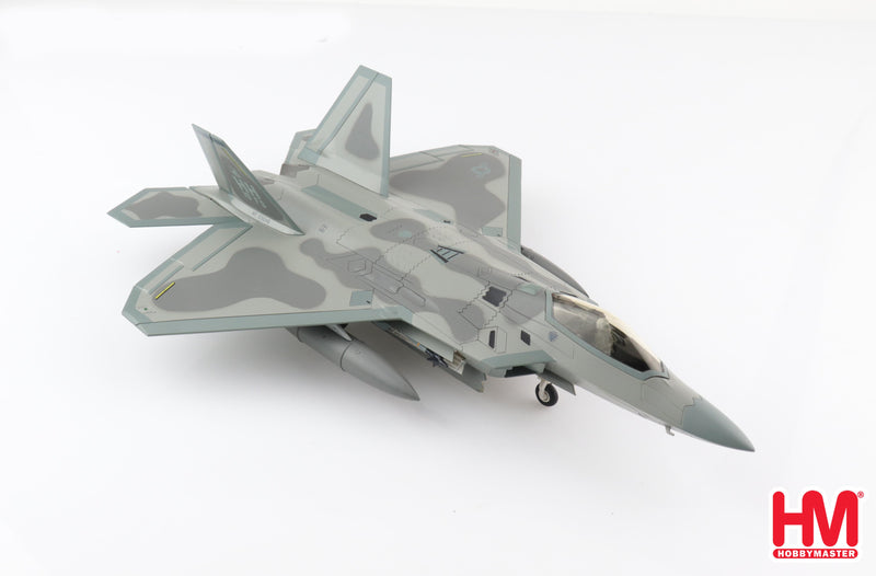 Lockheed Martin F-22A Raptor, 19th Fighter Squadron “Gamecocks” 2018, 1:72 Scale Diecast Model Right Front View