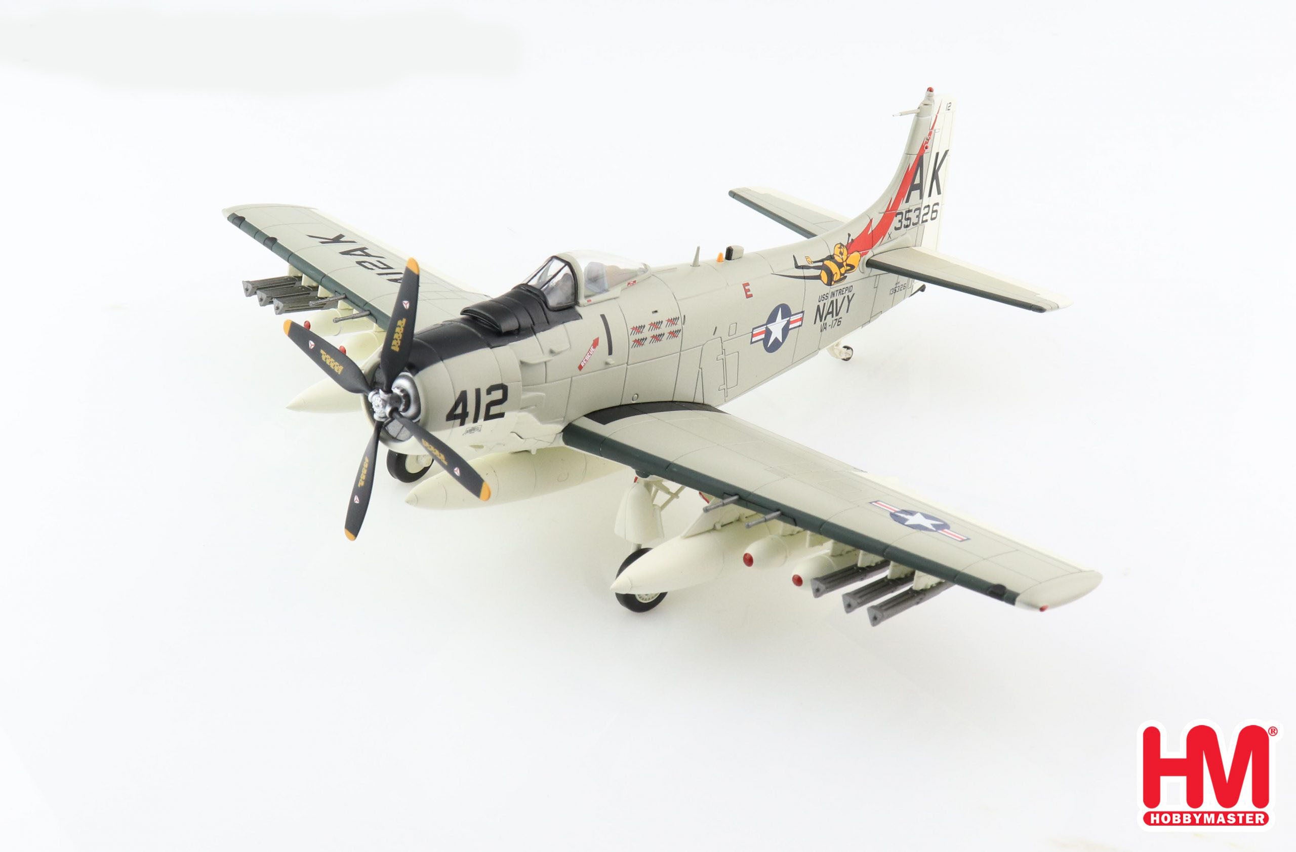 Douglas A-1H Skyraider VA-176 “Thunderballs”, USS Intrepid 1966, 1:72 Scale Diecast Model