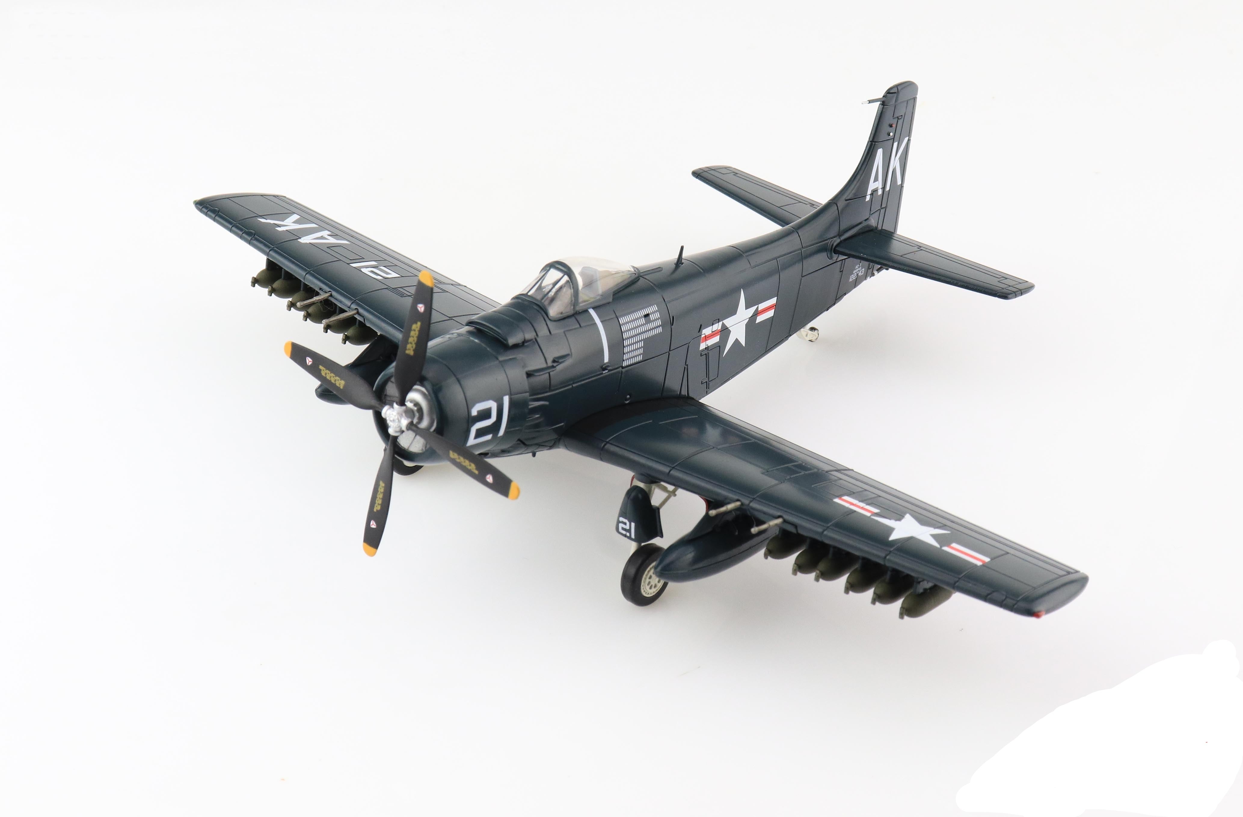 Douglas AD-3 Skyraider VMA-121 “Wolf Raiders” 1951, 1:72 Scale Diecast Model