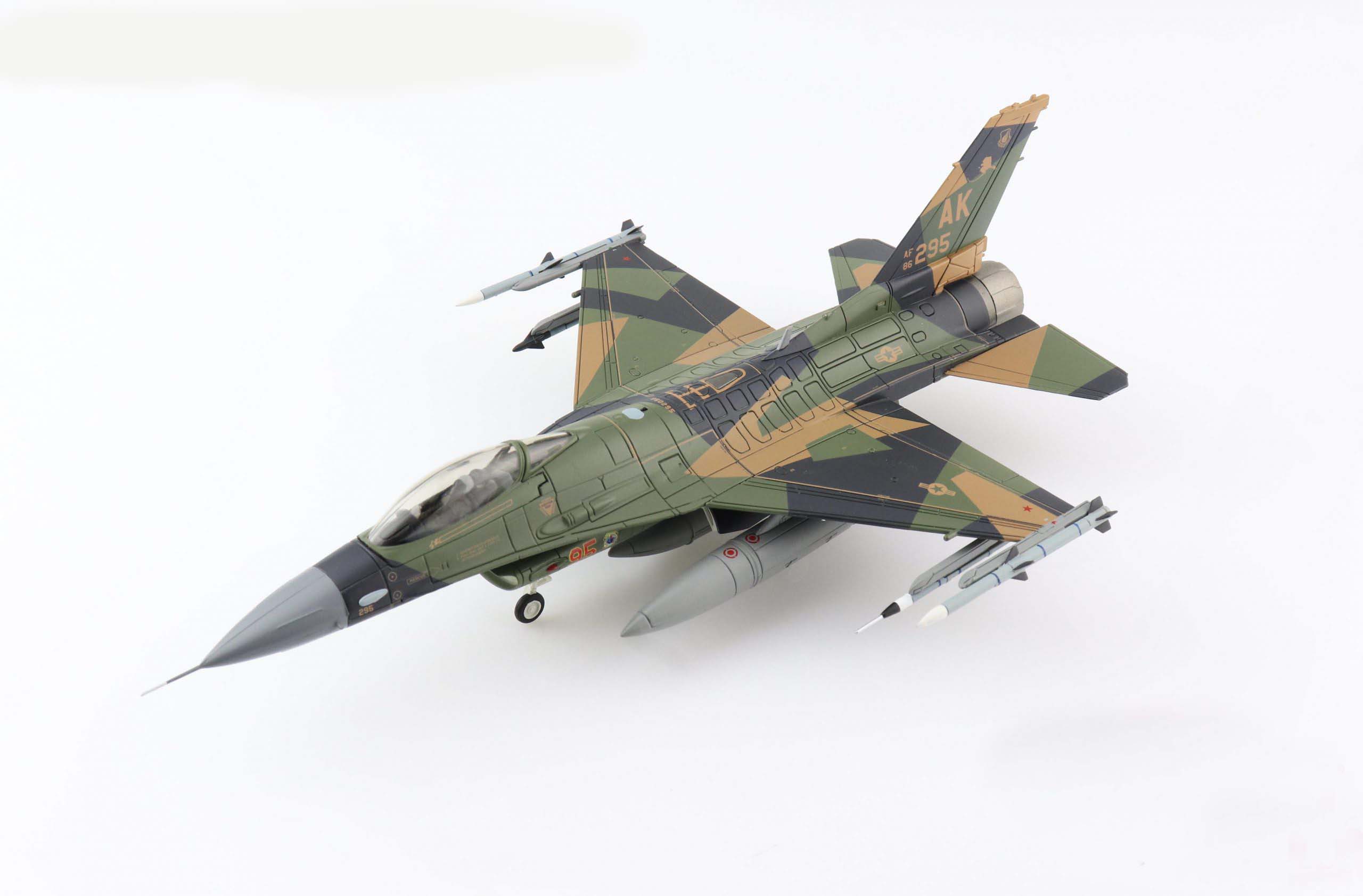 Lockheed Martin F-16C Fighting Falcon 18th AGRS, 2018 1:72 Scale Diecast Model