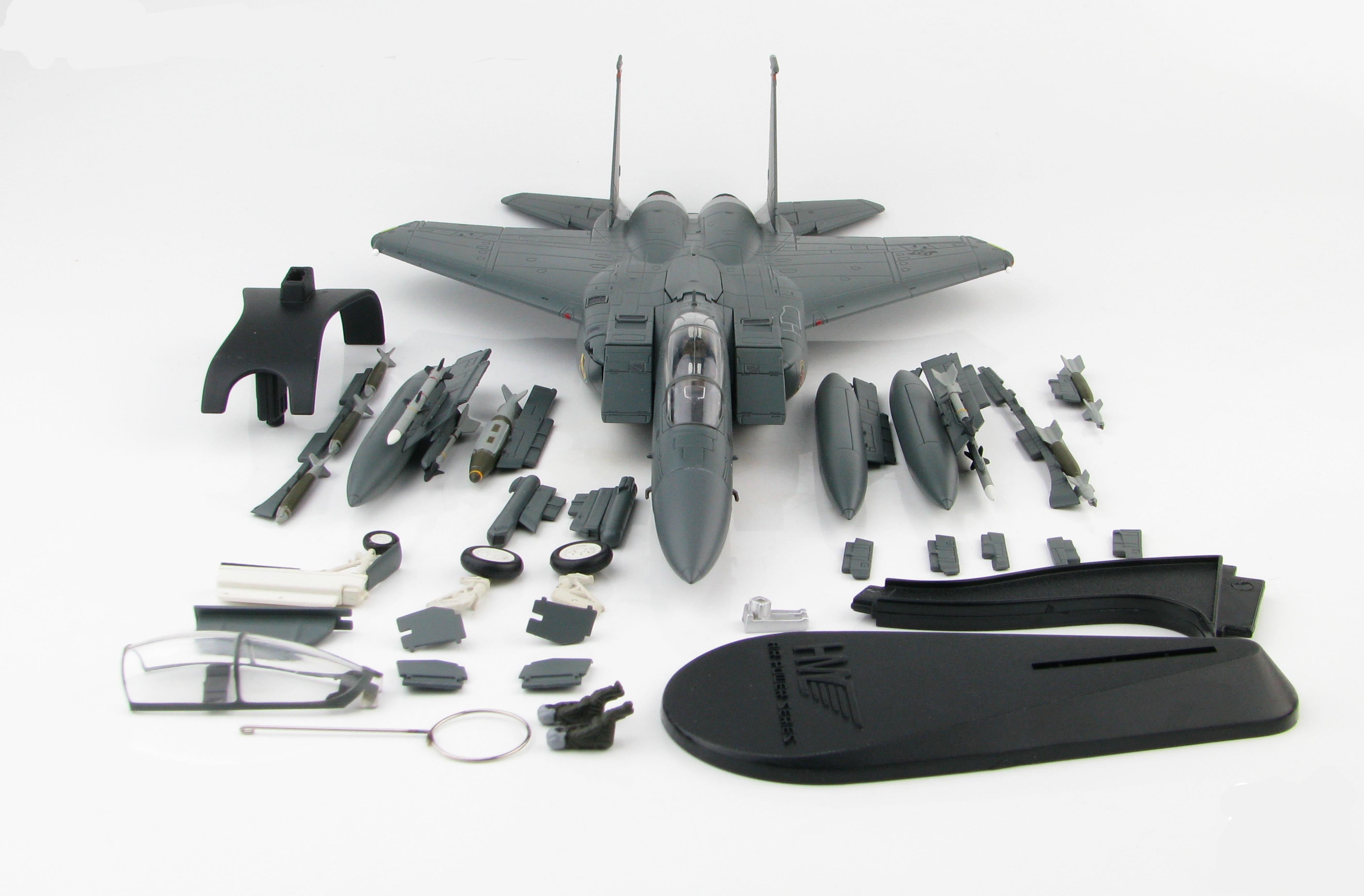 McDonnell Douglas F-15E Strike Eagle 391st Fighter Squadron Operation Enduring Freedom 1:72 Scale Diecast Model Contents