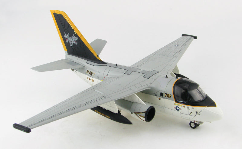 Lockheed S-3B Viking VX-30 “Bloodhounds” 2016, 1:72 Scale Diecast Model Right Front View