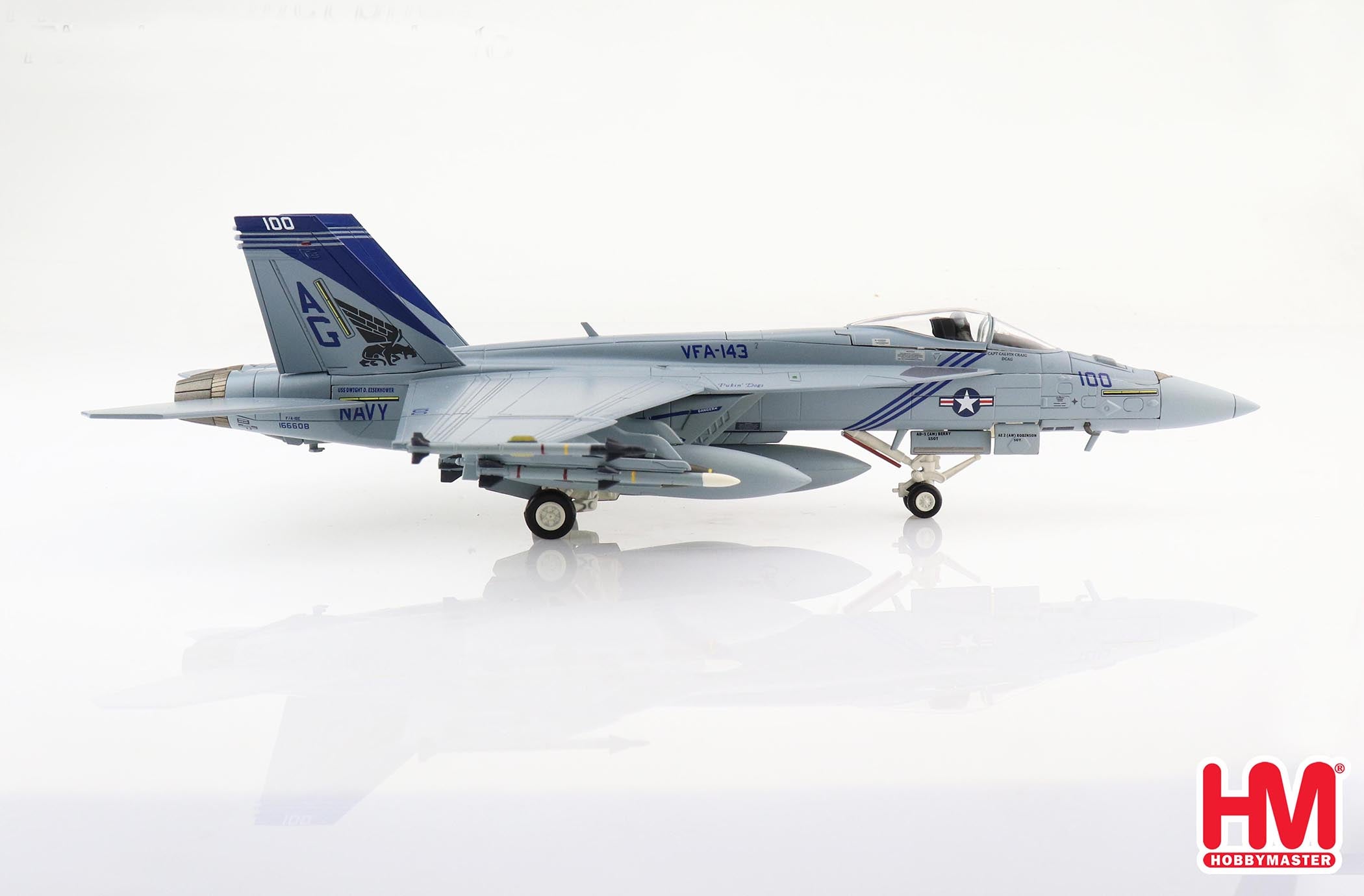 Hobby Master | Boeing F/A-18E Super Hornet, VFA-143 “Pukin Dogs