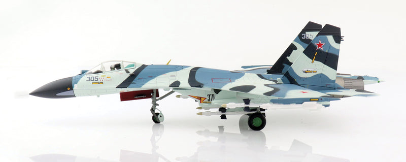 Sukhoi Su-27SKM Flanker B “Blue 305” Paris Airshow, 2005 1:72 Scale Diecast Model Left Side View