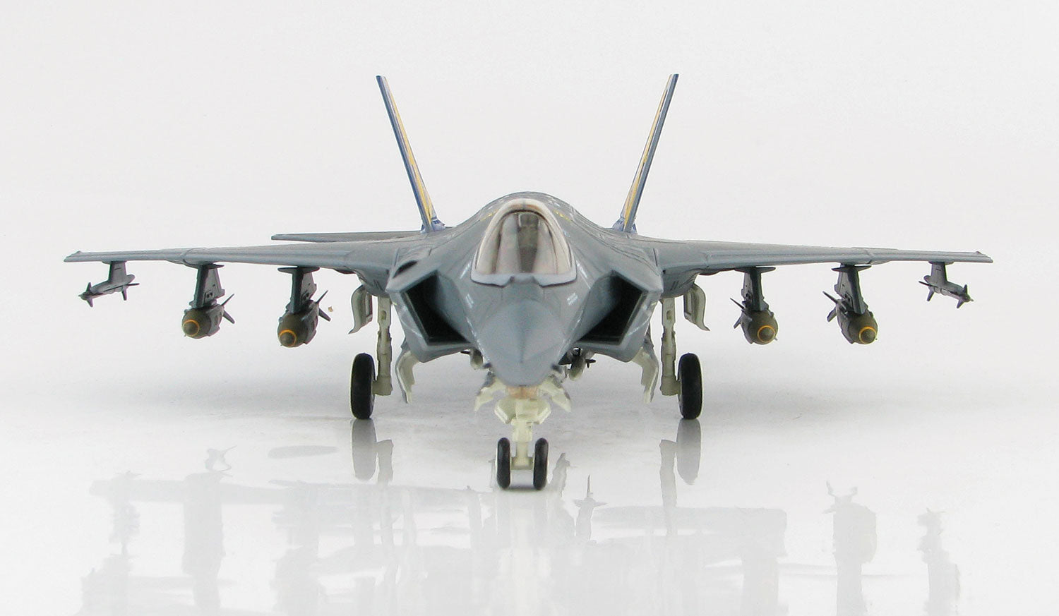 Lockheed Martin F-35C Lightning II CF-01 1:72 Scale Diecast Model Front View