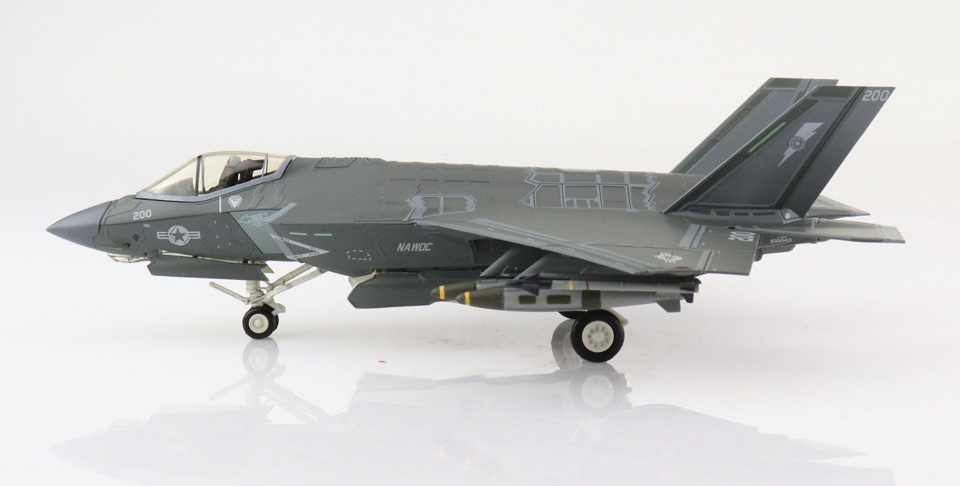 Lockheed Martin F-35C Lightning II NAWDC #200 2020, 1:72 Scale Diecast Model Left Side View