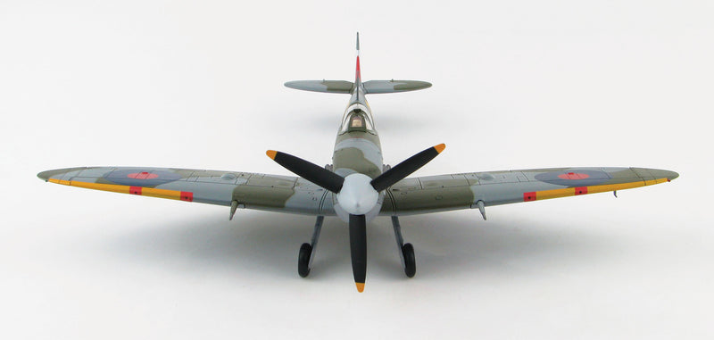 Supermarine Spitfire Mk. Vb, RAF No. 313 Squadron May 1942, 1:48 Scale Diecast Model Front View