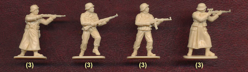 German Elite Troops WWII, 1/72 Scale Plastic Figures Pose Example 2