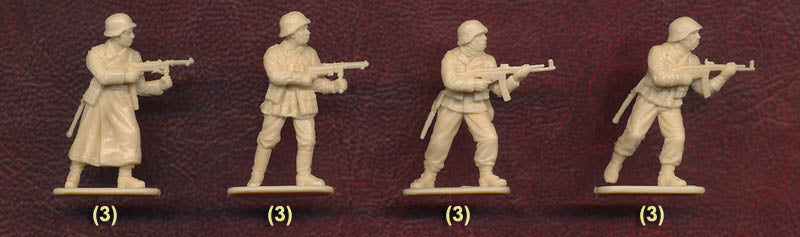 German Elite Troops WWII, 1/72 Scale Plastic Figures Pose Example 3