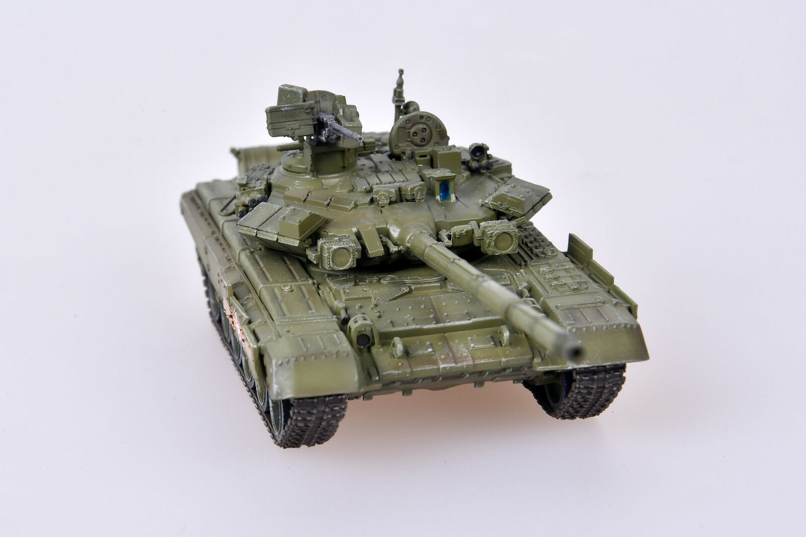 T-90A Main Battle Tank Russian Army Victory Day Parade 2015 1:72 Scale Diecast Model By Modelcollect Front View