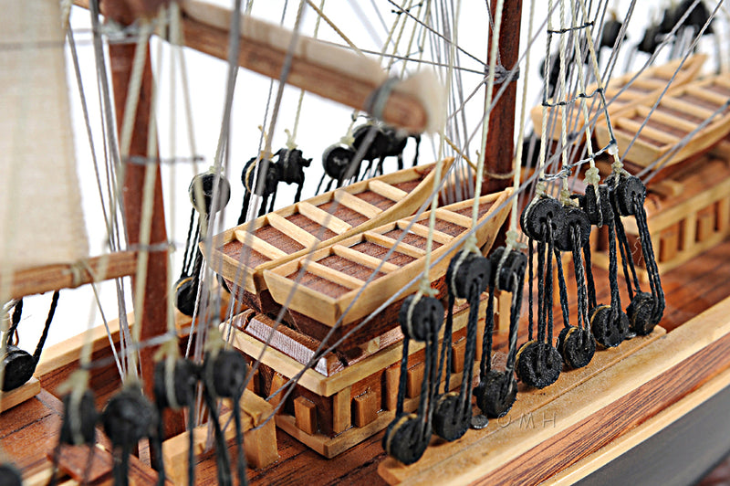 Cutty Sark 1869 Wooden Scale Model Starboard Midship Details
