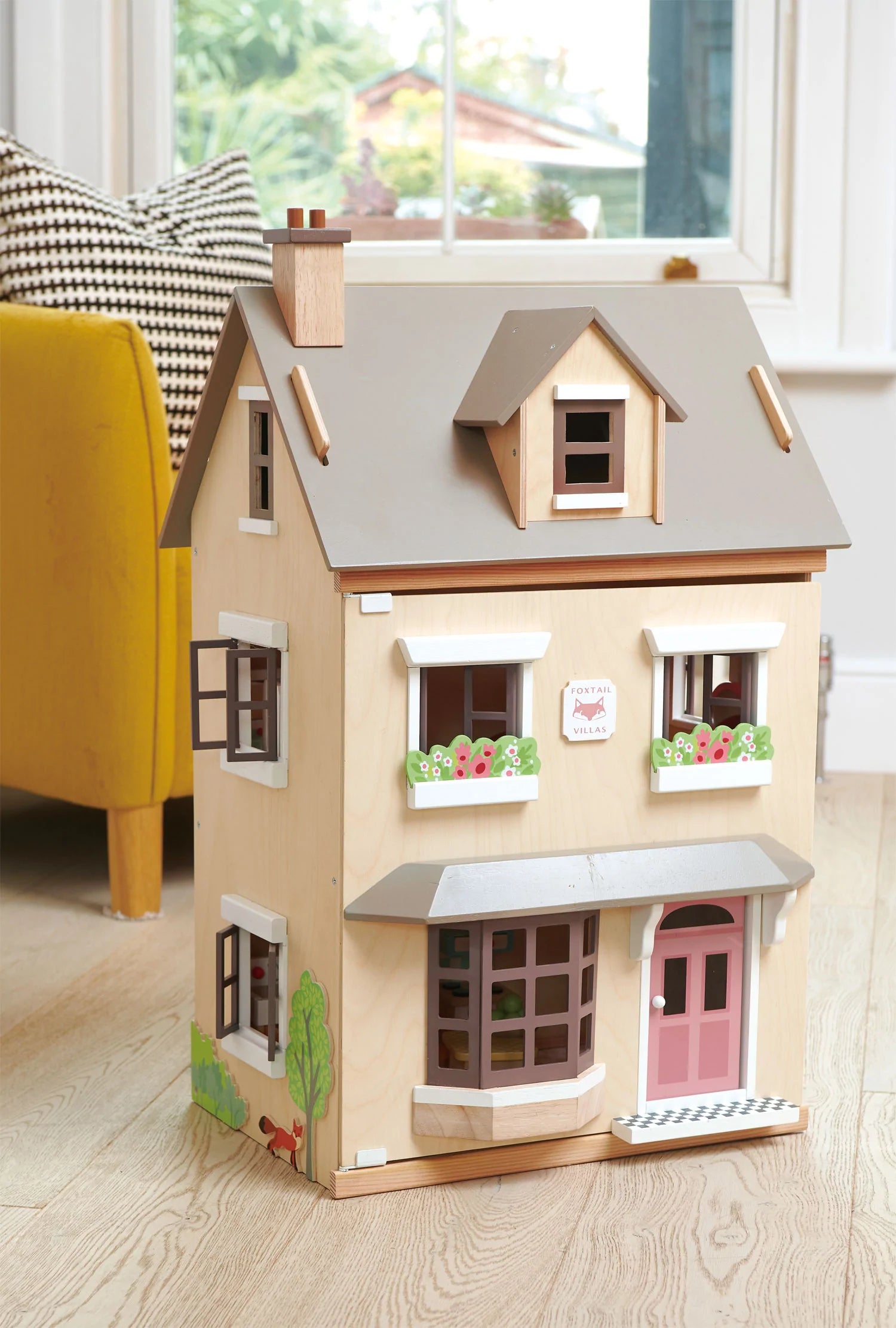 Foxtail Villa Wooden Doll House