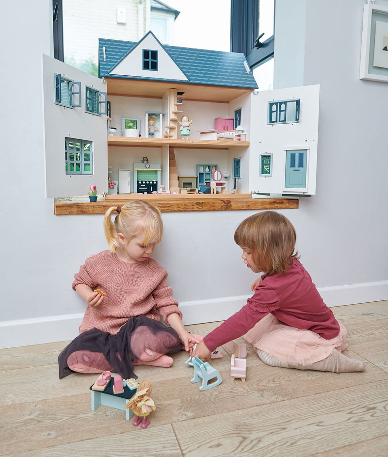Dovetail House Wooden Doll House At Play