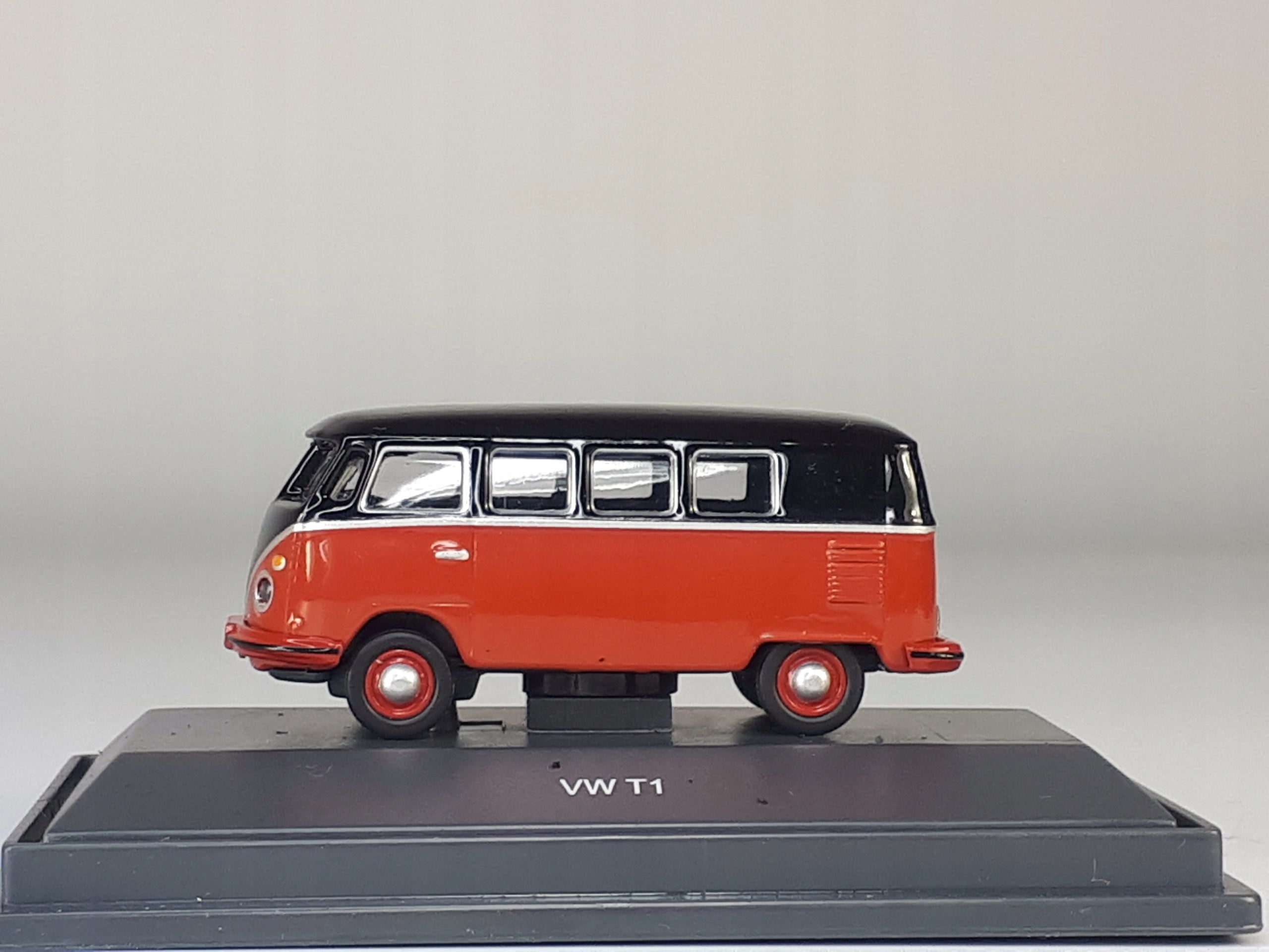 Volkswagen Type 2 T1c Bus (Black/Red), 1:87 Scale Diecast Model Base