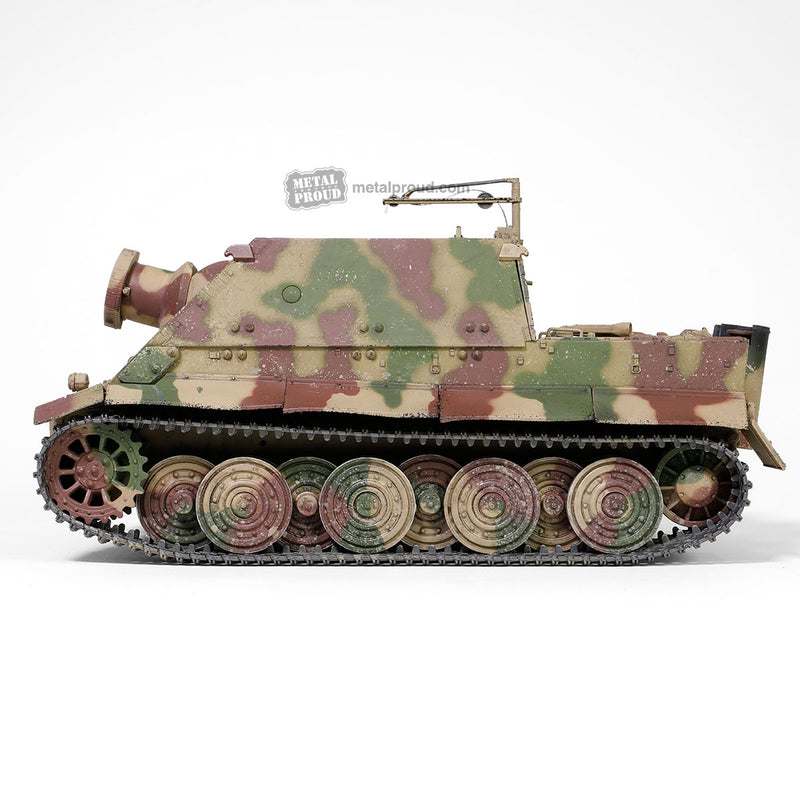 Sd.Kfz.181 ”Sturmtiger” May 1945, 1/32 Scale Model Left Side View